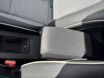 Photo 39 Renault Clio  Eco-G 100 ch GSR2