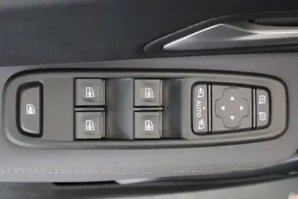 Photo 31 Dacia Duster  Blue dCi 115 4x2