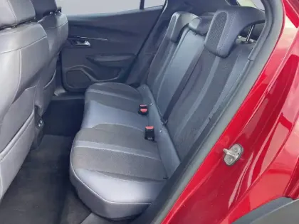 Photo 42 Peugeot 2008  PureTech 100 S&S BVM6