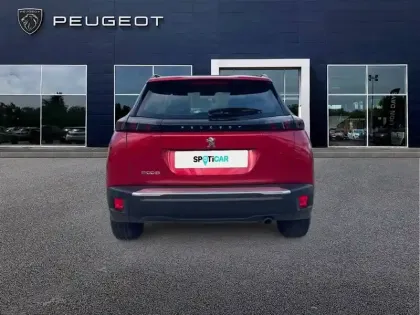 Photo 33 Peugeot 2008  PureTech 100 S&S BVM6