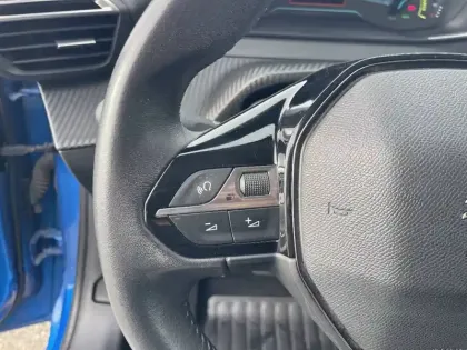 Photo 25 Peugeot 208  Electrique 50 kWh 136ch