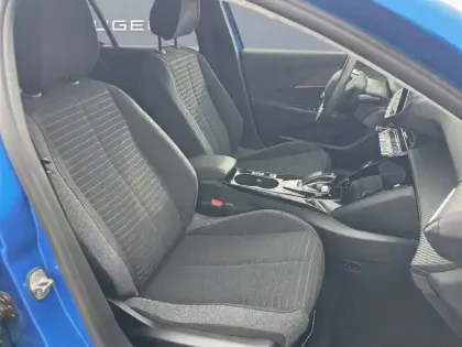 Photo 18 Peugeot 208  Electrique 50 kWh 136ch