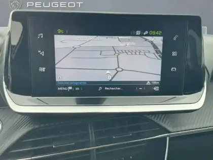 Photo 23 Peugeot 208  Electrique 50 kWh 136ch