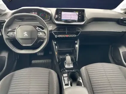 Photo 12 Peugeot 208  Electrique 50 kWh 136ch