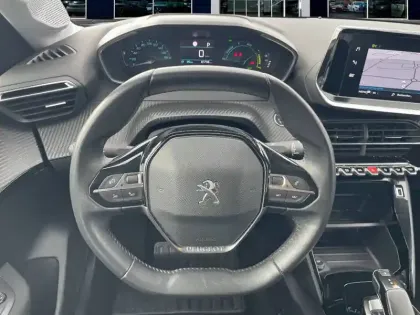 Photo 15 Peugeot 208  Electrique 50 kWh 136ch