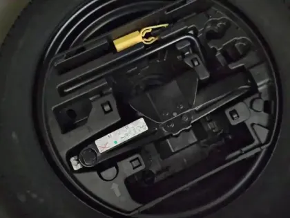 Photo 48 Peugeot 208  Hybrid 100 e-DCS6