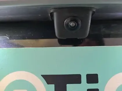 Photo 30 Peugeot 208  Hybrid 100 e-DCS6