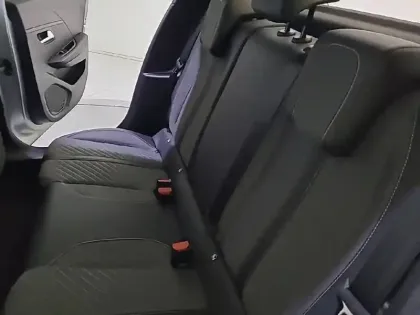 Photo 73 Peugeot 208  Hybrid 100 e-DCS6