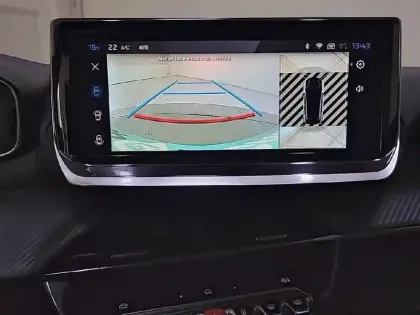 Photo 19 Peugeot 208  Hybrid 100 e-DCS6