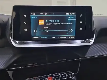 Photo 18 Peugeot 2008  PureTech 130 S&S EAT8