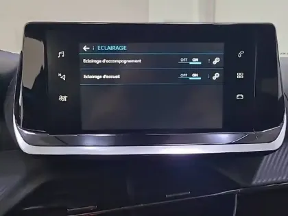 Photo 22 Peugeot 2008  PureTech 130 S&S EAT8