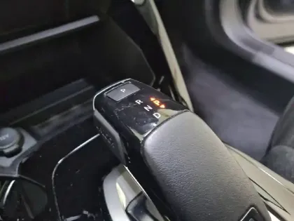 Photo 13 Peugeot 2008  PureTech 130 S&S EAT8