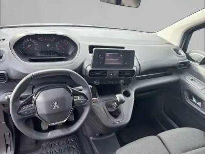 Photo 38 Peugeot Partner  FOURGON XL 950 KG BLUEHDI 100 S&S BVM6