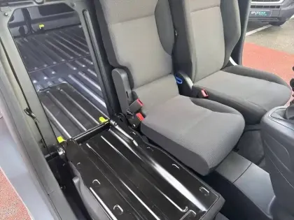 Photo 28 Peugeot Partner  FOURGON XL 950 KG BLUEHDI 100 S&S BVM6