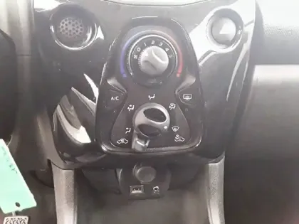 Photo 63 Citroën C1  VTi 68