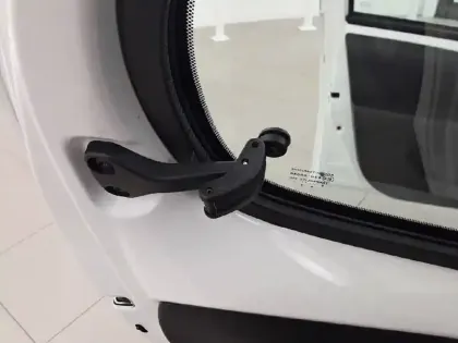 Photo 43 Citroën C1  VTi 68