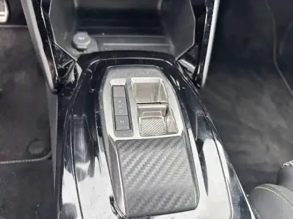 Photo 13 Peugeot 2008  Hybrid 136 e-DCS6