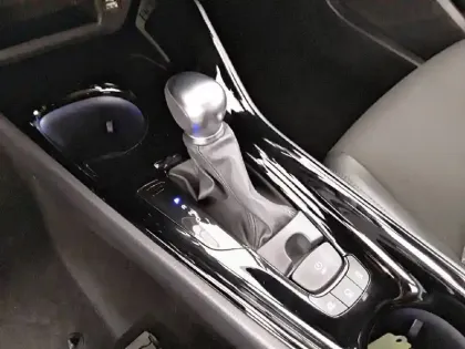 Photo 37 Toyota C-HR Gén. I Ph2 NG Design 5