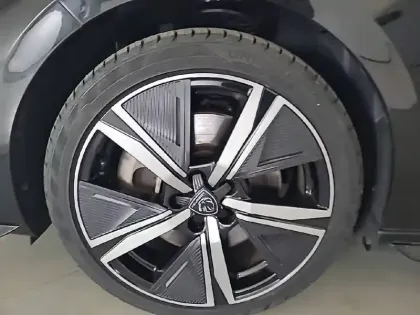 Photo 12 Peugeot 308  PHEV 180 e-EAT8