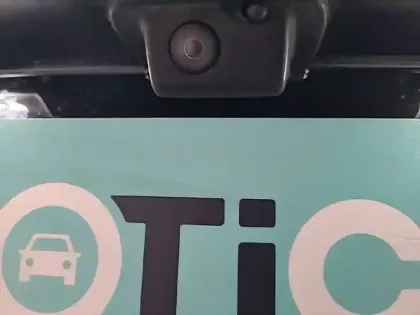 Photo 32 Peugeot 308  PHEV 180 e-EAT8