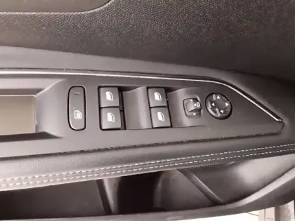 Photo 19 Peugeot 3008  BlueHDi 130ch S&S EAT8