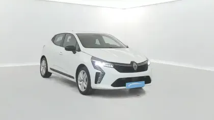 Photo 7 Renault Clio  E-Tech full hybrid 145 ch GSR2