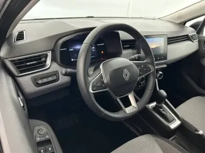 Photo 8 Renault Clio  E-Tech full hybrid 145 ch GSR2