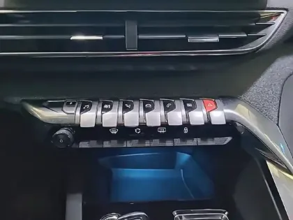 Photo 45 Peugeot 3008 Gén. II Ph2 Allure Pack 5