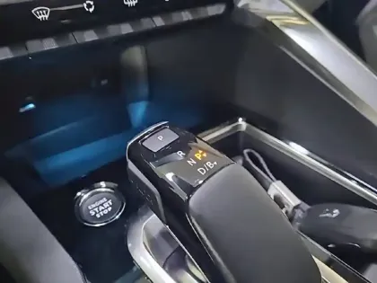 Photo 34 Peugeot 3008 Gén. II Ph2 Allure Pack 5