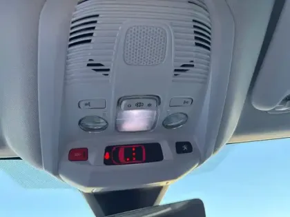 Photo 19 Peugeot 3008  Hybrid 225 e-EAT8