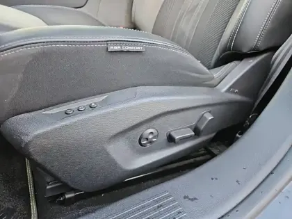 Photo 24 Peugeot 308  PHEV 225 e-EAT8