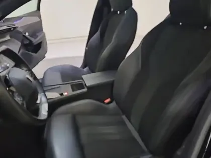 Photo 70 Peugeot 308  PHEV 225 e-EAT8