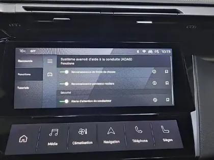 Photo 82 Peugeot 308  PHEV 225 e-EAT8