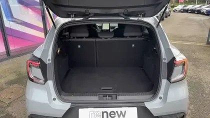 Photo 16 Renault Captur  E-Tech full hybrid 145 ch