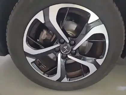 Photo 70 DS DS 7 DS7 Crossback BlueHDi 130 EAT8