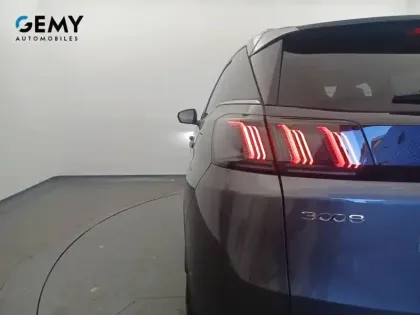 Photo 19 Peugeot 3008  Hybrid 225 e-EAT8