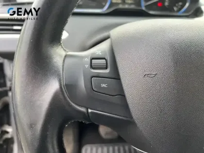 Photo 15 Peugeot 2008  PureTech 110ch S&S EAT6