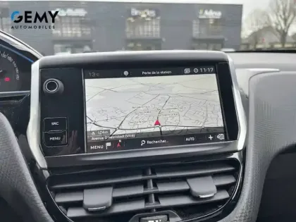 Photo 22 Peugeot 2008  PureTech 110ch S&S EAT6