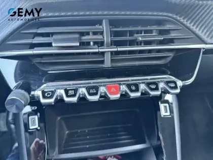 Photo 14 Peugeot 208  Electrique 50 kWh 136ch