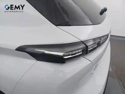 Photo 16 Peugeot 308  Hybrid 145 e-DCS6