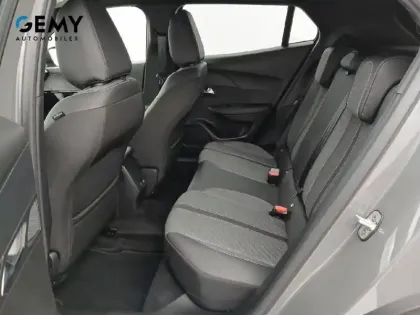 Photo 9 Peugeot 2008  Hybrid 136 e-DCS6