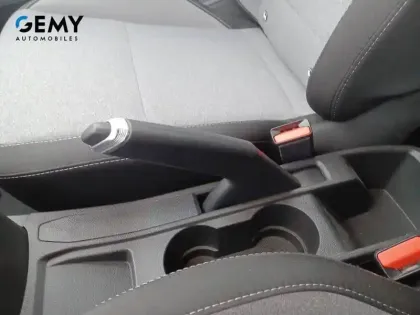 Photo 8 Renault Clio  E-Tech full hybrid 145 ch GSR2