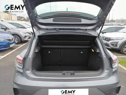 Photo 11 Renault Clio  E-Tech full hybrid 145 ch GSR2