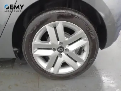 Photo 53 Renault Clio Gén. V (BJA) Ph2 Evolution 5