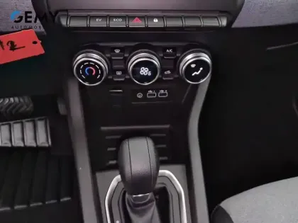 Photo 34 Renault Clio  E-Tech full hybrid 145 ch GSR2