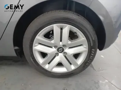 Photo 27 Renault Clio  Eco-G 100 ch GSR2