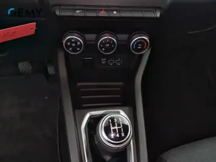 Photo 31 Renault Clio  SCe 75