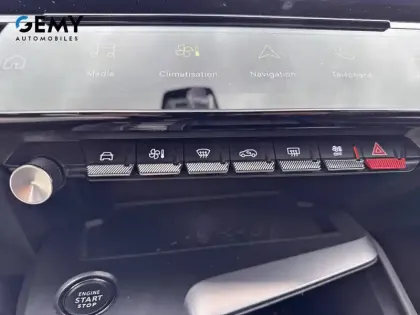 Photo 12 Peugeot 308  BlueHDi 130ch S&S EAT8