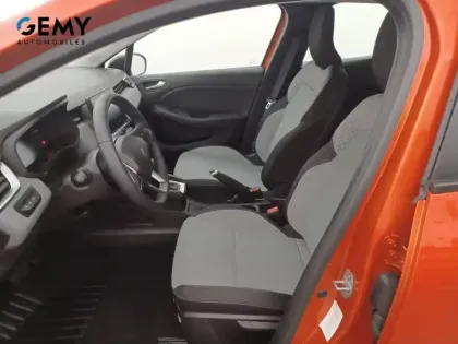 Photo 75 Renault Clio  E-Tech full hybrid 145 ch GSR2