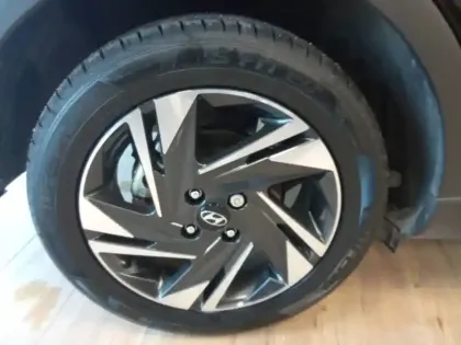 Photo 104 Hyundai Bayon  1.0 T-GDi 100 Hybrid 48V